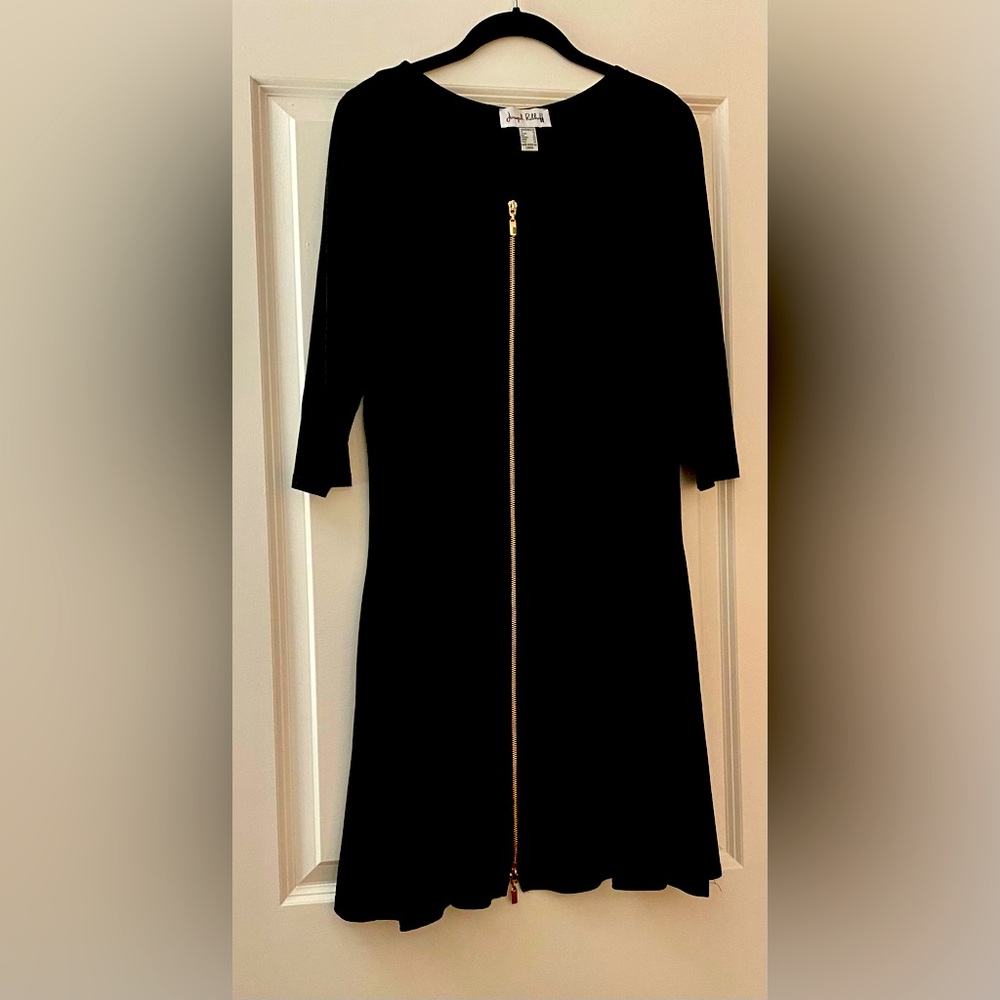 LBD with gold zipper detail all the way down the front. Long sleeves & pockets!